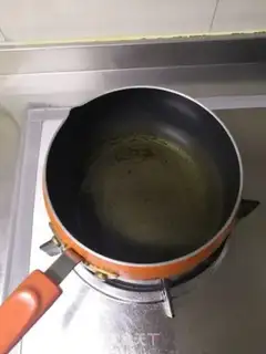 Make Roachballs step 7