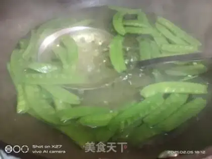 Make Five flowers for Dutch beans step 1