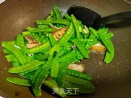 Make Fresh lilies for wood and carrots step 7