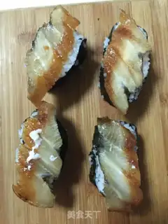 Make Warship eels sushi step 3