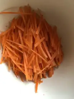 Make Spicy red and white silk step 2