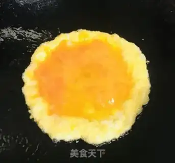 Make Squirt fried eggs step 3