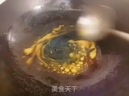 Make Red chicken is a flower step 3
