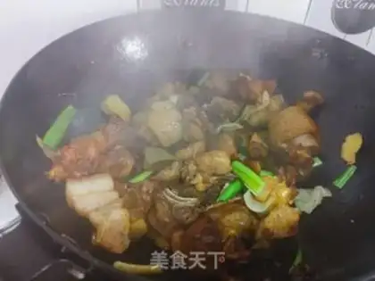 Make Red chicken is a flower step 5