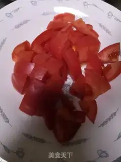 Make Tomato fried eggs step 1