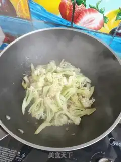 Make Garlic flowers step 6