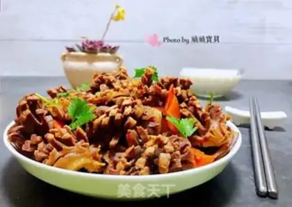 Make Onion carrots, fried duck step 11