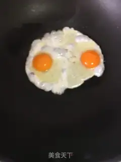 Make Shrimp with eggs step 1