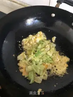 Make Fried eggs step 4