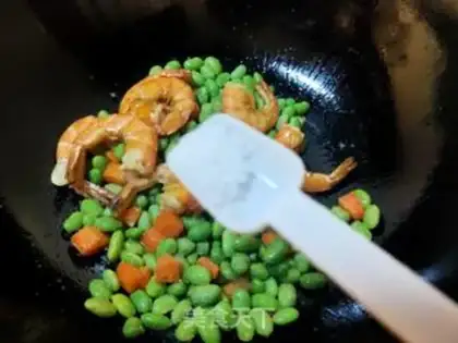 Make Shrimp burns beans step 8