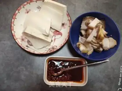 Make Five flowers and tofu step 0