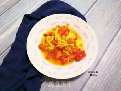 Make Tomato fried eggs step 9