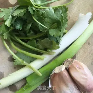 Make Red oil and donkey meat step 1