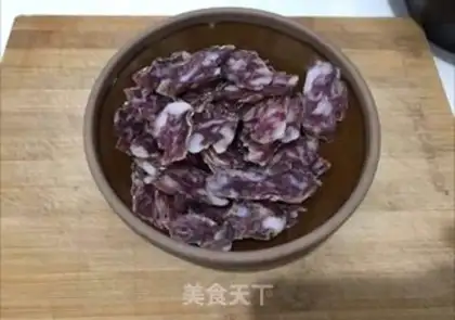 Make Gingertail sausage step 1
