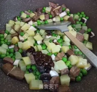 Make Black pepper potato beef step 5