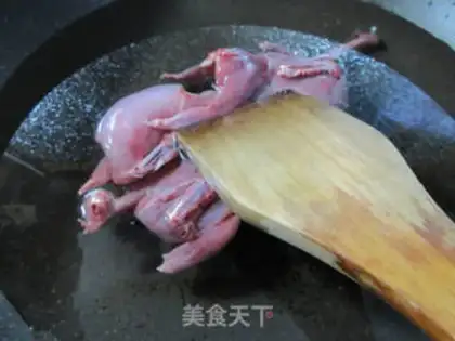 Make Iron Stick Mountain medicine quail soup step 4