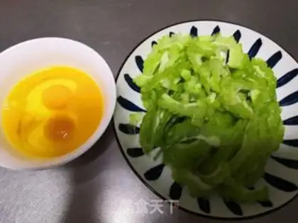 Make Scrambled eggs step 0