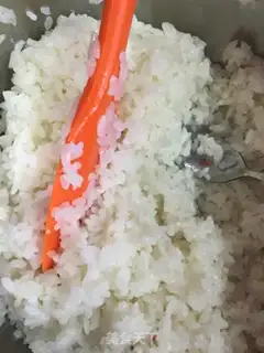 Make Warship flower sushi step 0