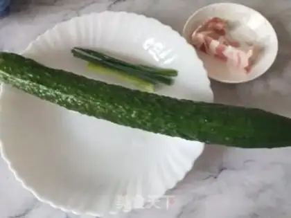 Make cucumber chop step 0