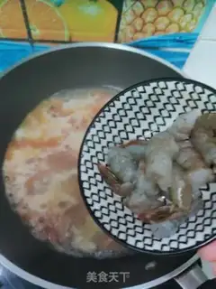 Make Tomato shrimp pip soup step 6