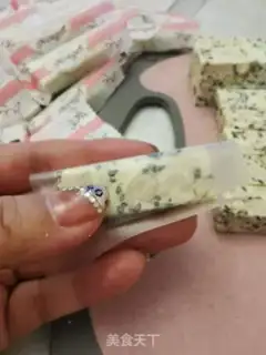 Make Cow Rolling Sugar step 14