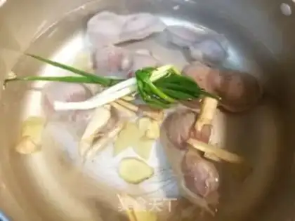 Make A halogen duck step 2