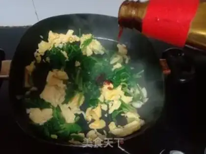 Make Spinach fried eggs step 7