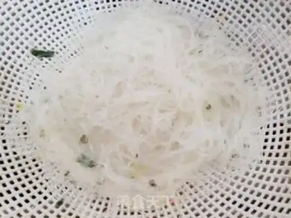 Make Cabbage with sea ribbons step 4