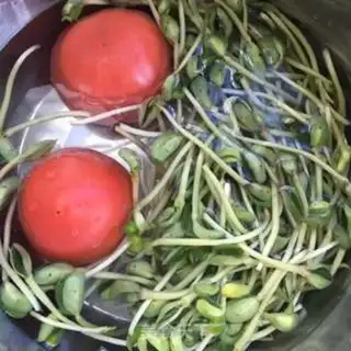 Make Tomato soy egg soup step 0