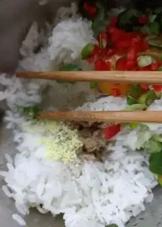 Make Rice omelet step 4