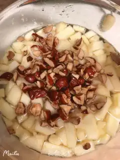 Make Apple date soup step 2
