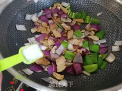 Make Onion fried meat step 5