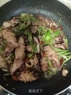 Make Onion fried the rabbit step 6
