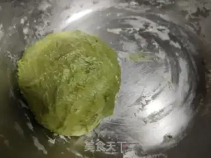 Make Scrambling tea and green beans step 18