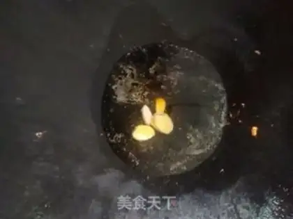 Make Tomato fried eggs step 3