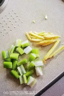 Make With pineapple