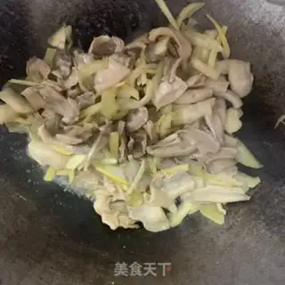 Make The pickles are made of gravy step 7