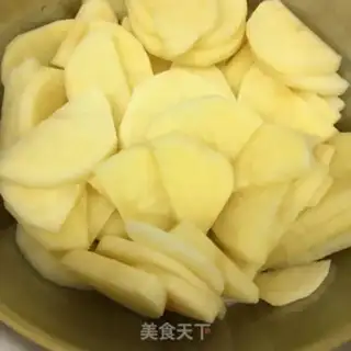 Make Onion carrots and chips step 1