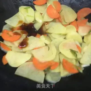 Make Onion carrots and chips step 8