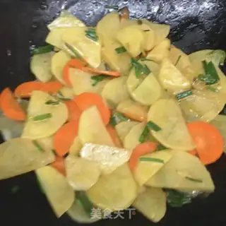 Make Onion carrots and chips step 9