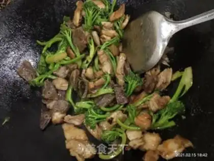 Make Pork and blue flowers step 7