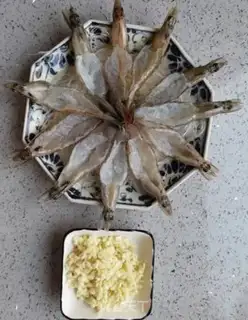 Make Garlic fan shrimp step 2