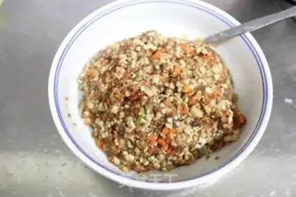 Make Hand-to-hand apricot step 4