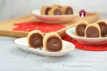Make Donkey rolls step 15