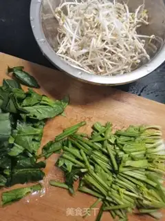 Make Spinach sprouts step 0
