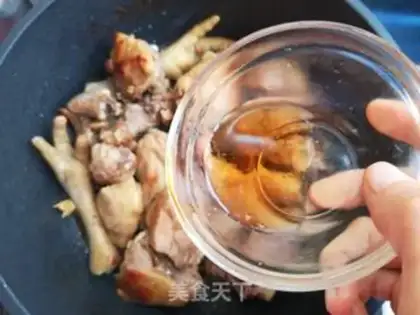 Make Chestnut potato chicken step 7