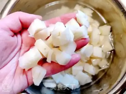 Make Spicy chicken crumbs step 3