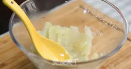 Make quinoa chips step 3