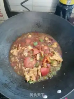 Make Tomato egg pepper noodles step 5