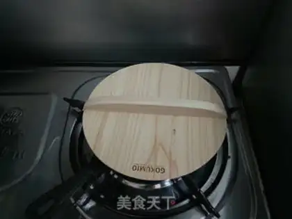 Make Hold the egg step 3